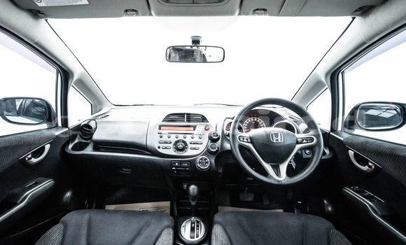 Buy Used Honda Jazz White Car in Bangkok in Bangkok Buy Used Honda Jazz White Car in Bangkok in Bangkok