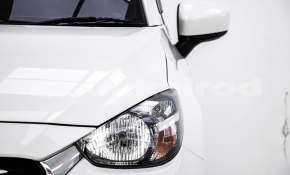 ซื้อ รถมือสอง Mazda 2 ขาว รถยนต์ ใน %{เมือง} ใน กรุงเทพมหานคร ซื้อ รถมือสอง Mazda 2 ขาว รถยนต์ ใน %{เมือง} ใน กรุงเทพมหานคร