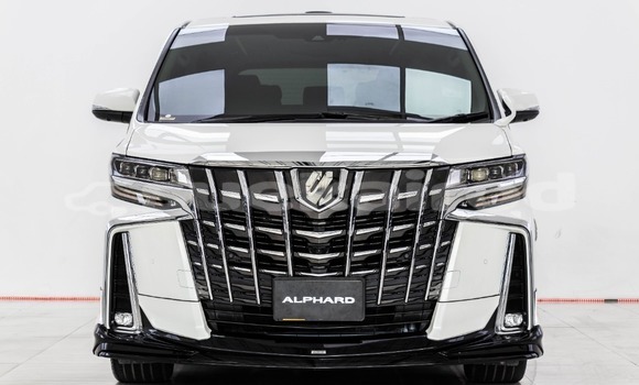 Buy Used Toyota Alphard White Car in Bangkok in Bangkok
