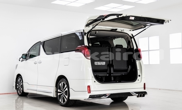ซื้อ รถมือสอง Toyota Alphard ขาว รถยนต์ ใน %{เมือง} ใน กรุงเทพมหานคร ซื้อ รถมือสอง Toyota Alphard ขาว รถยนต์ ใน %{เมือง} ใน กรุงเทพมหานคร