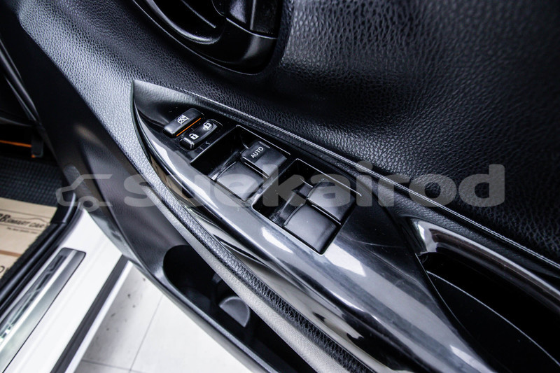 Big with watermark toyota yaris bangkok bangkok 67603