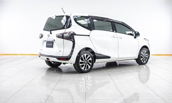 Buy Used Toyota Sienta White Car in Bangkok in Bangkok Buy Used Toyota Sienta White Car in Bangkok in Bangkok