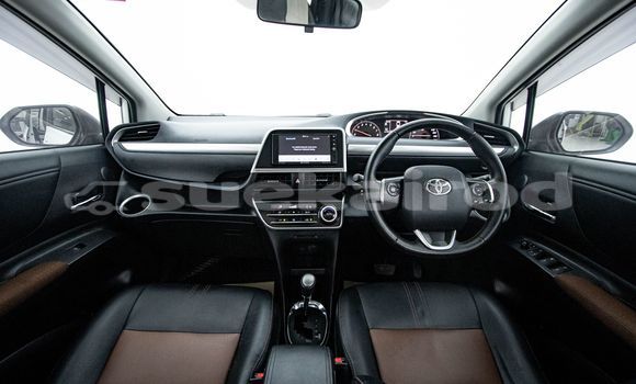 Buy Used Toyota Sienta White Car in Bangkok in Bangkok Buy Used Toyota Sienta White Car in Bangkok in Bangkok