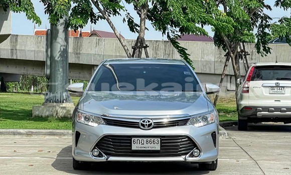 Buy Used Toyota Camry Silver Car in Bangkok in Bangkok