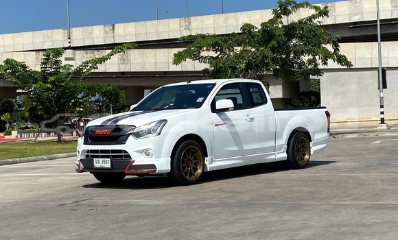 ซื้อ รถมือสอง Isuzu D-Max ขาว รถยนต์ ใน %{เมือง} ใน กรุงเทพมหานคร ซื้อ รถมือสอง Isuzu D-Max ขาว รถยนต์ ใน %{เมือง} ใน กรุงเทพมหานคร