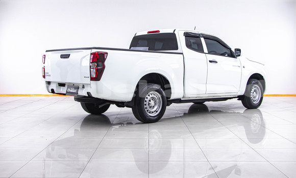 Buy Used Isuzu D-Max White Car in Bangkok in Bangkok Buy Used Isuzu D-Max White Car in Bangkok in Bangkok