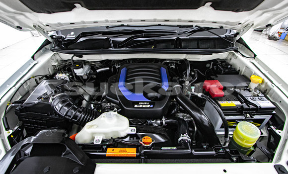 Buy Used Isuzu D-Max White Car in Bangkok in Bangkok Buy Used Isuzu D-Max White Car in Bangkok in Bangkok