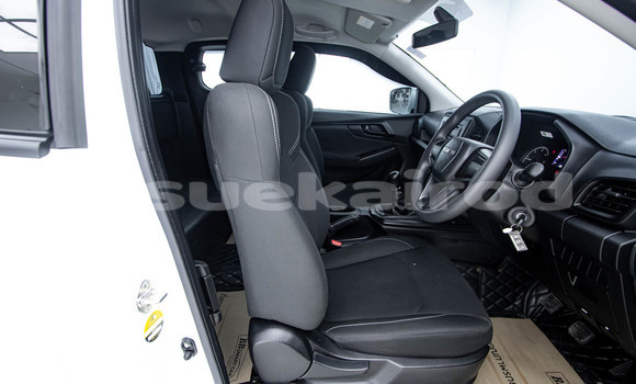 Buy Used Isuzu D-Max White Car in Bangkok in Bangkok Buy Used Isuzu D-Max White Car in Bangkok in Bangkok