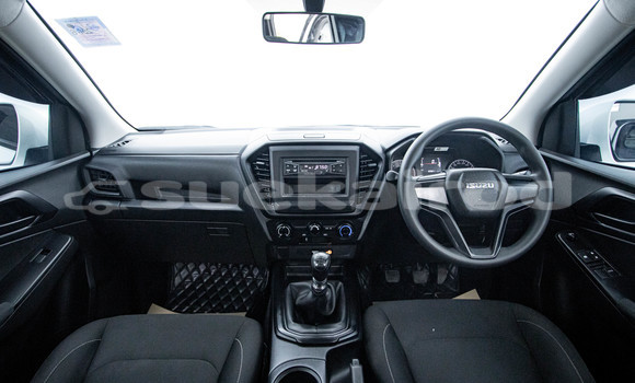 Buy Used Isuzu D-Max White Car in Bangkok in Bangkok Buy Used Isuzu D-Max White Car in Bangkok in Bangkok