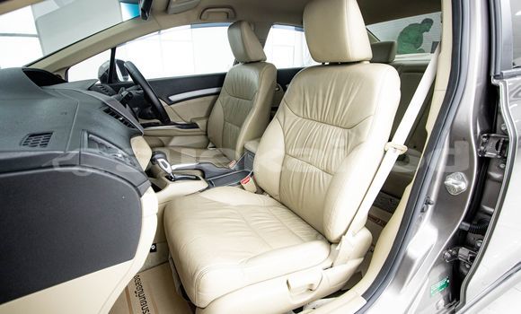 ซื้อ รถมือสอง Honda Civic สีน้ำตาล รถยนต์ ใน %{เมือง} ใน กรุงเทพมหานคร ซื้อ รถมือสอง Honda Civic สีน้ำตาล รถยนต์ ใน %{เมือง} ใน กรุงเทพมหานคร