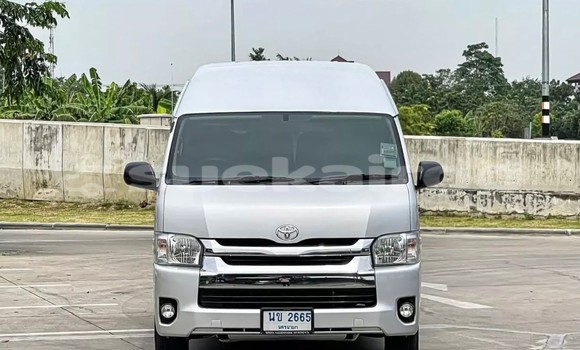 Buy Used Toyota Commuter Silver Car in Bangkok in Bangkok