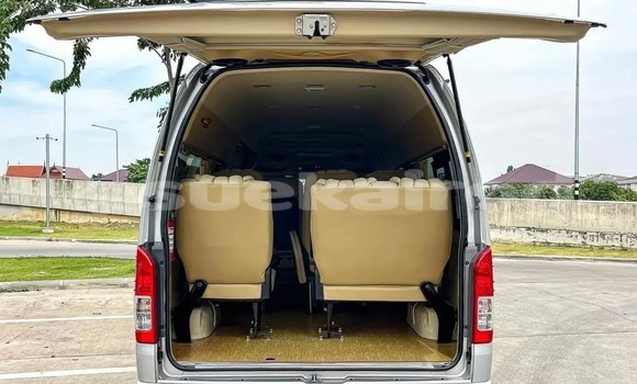 ซื้อ รถมือสอง Toyota Commuter เงิน รถยนต์ ใน %{เมือง} ใน กรุงเทพมหานคร ซื้อ รถมือสอง Toyota Commuter เงิน รถยนต์ ใน %{เมือง} ใน กรุงเทพมหานคร