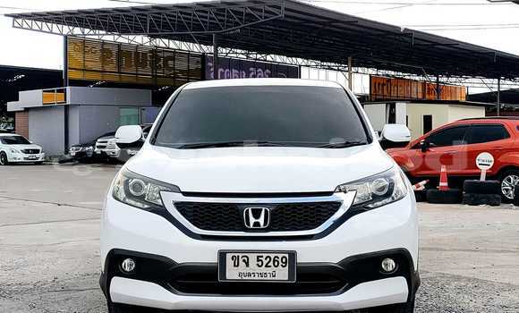 ซื้อ รถมือสอง Honda CR-V ขาว รถยนต์ ใน %{เมือง} ใน กรุงเทพมหานคร