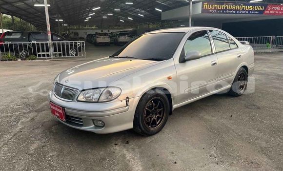 ซื้อ รถมือสอง Nissan Sunny อื่น ๆ รถยนต์ ใน %{เมือง} ใน กรุงเทพมหานคร