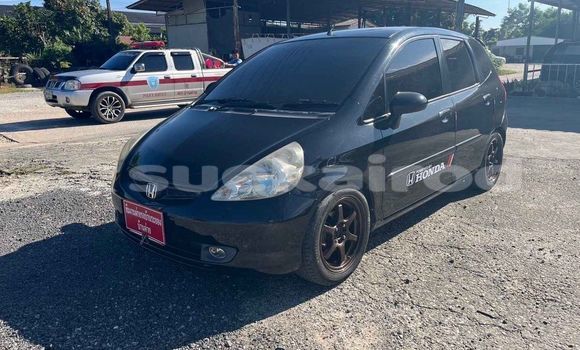 ซื้อ รถมือสอง Honda Jazz สีดำ รถยนต์ ใน %{เมือง} ใน กรุงเทพมหานคร