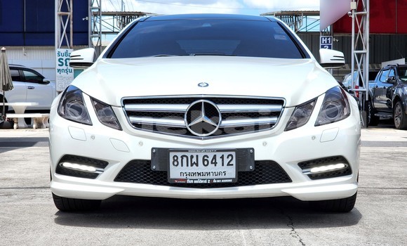 Buy Used Mercedes-Benz E-Classe White Car in Bangkok in Bangkok