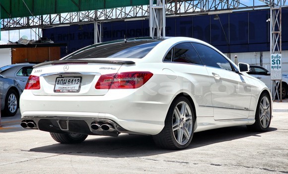 ซื้อ รถมือสอง Mercedes-Benz E-Classe ขาว รถยนต์ ใน %{เมือง} ใน กรุงเทพมหานคร ซื้อ รถมือสอง Mercedes-Benz E-Classe ขาว รถยนต์ ใน %{เมือง} ใน กรุงเทพมหานคร