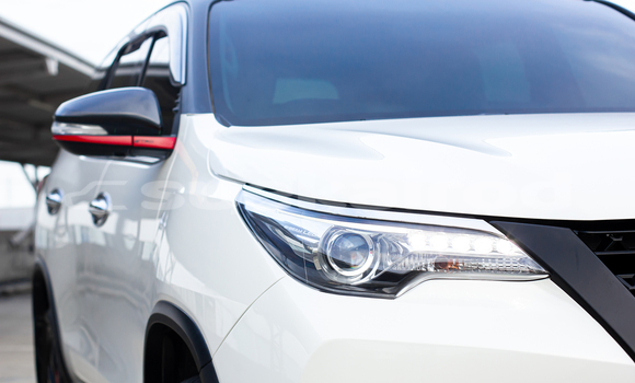 Buy Used Toyota Fortuner White Car in Bangkok in Bangkok Buy Used Toyota Fortuner White Car in Bangkok in Bangkok