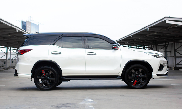 Buy Used Toyota Fortuner White Car in Bangkok in Bangkok Buy Used Toyota Fortuner White Car in Bangkok in Bangkok