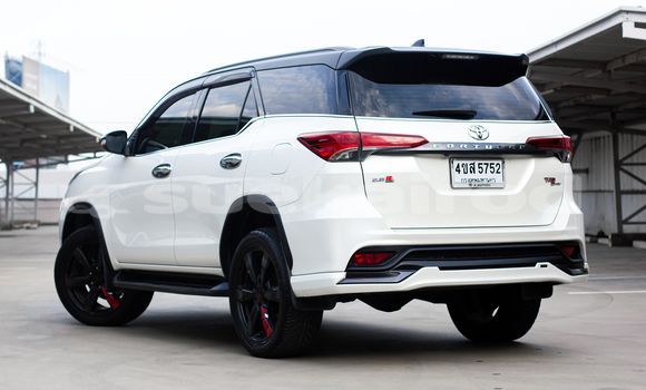 Buy Used Toyota Fortuner White Car in Bangkok in Bangkok Buy Used Toyota Fortuner White Car in Bangkok in Bangkok