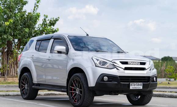 Buy Used Isuzu MU-X Silver Car in Bangkok in Bangkok Buy Used Isuzu MU-X Silver Car in Bangkok in Bangkok