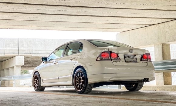 Buy Used Honda Civic White Car in Bangkok in Bangkok Buy Used Honda Civic White Car in Bangkok in Bangkok