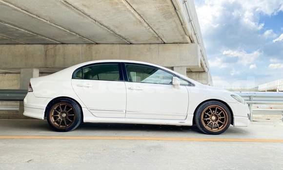 Buy Used Honda Civic White Car in Bangkok in Bangkok Buy Used Honda Civic White Car in Bangkok in Bangkok