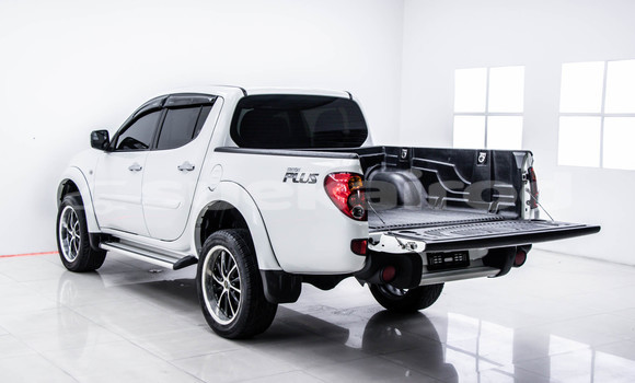 Buy Used Mitsubishi Triton White Car in Bangkok in Bangkok Buy Used Mitsubishi Triton White Car in Bangkok in Bangkok
