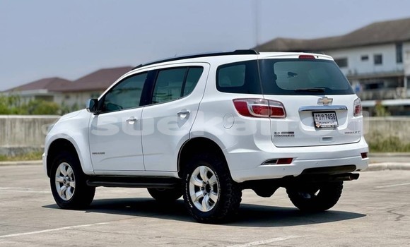 Buy Used Chevrolet TrailBlazer White Car in Bangkok in Bangkok Buy Used Chevrolet TrailBlazer White Car in Bangkok in Bangkok
