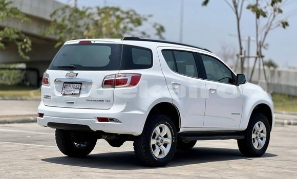 Buy Used Chevrolet TrailBlazer White Car in Bangkok in Bangkok Buy Used Chevrolet TrailBlazer White Car in Bangkok in Bangkok