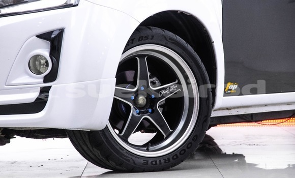 Buy Used Isuzu D–MAX White Car in Bangkok in Bangkok Buy Used Isuzu D–MAX White Car in Bangkok in Bangkok