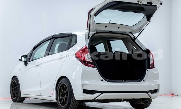 ซื้อ รถมือสอง Honda Jazz ขาว รถยนต์ ใน %{เมือง} ใน กรุงเทพมหานคร ซื้อ รถมือสอง Honda Jazz ขาว รถยนต์ ใน %{เมือง} ใน กรุงเทพมหานคร