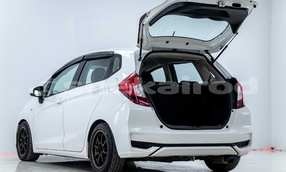ซื้อ รถมือสอง Honda Jazz ขาว รถยนต์ ใน %{เมือง} ใน กรุงเทพมหานคร ซื้อ รถมือสอง Honda Jazz ขาว รถยนต์ ใน %{เมือง} ใน กรุงเทพมหานคร