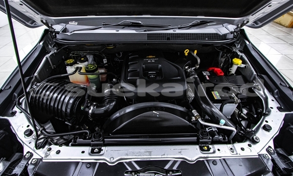 Buy Used Chevrolet Colorado White Car in Bangkok in Bangkok Buy Used Chevrolet Colorado White Car in Bangkok in Bangkok