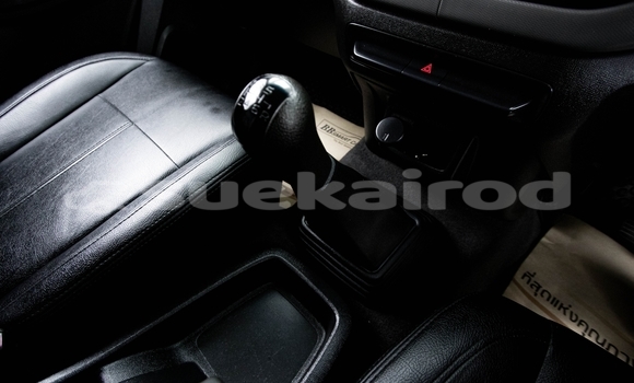 Buy Used Chevrolet Colorado White Car in Bangkok in Bangkok Buy Used Chevrolet Colorado White Car in Bangkok in Bangkok