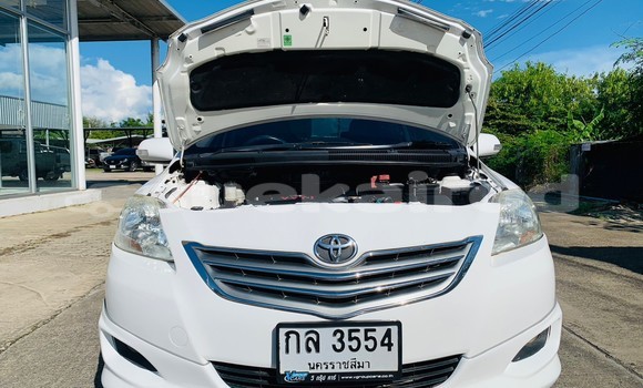 Buy Used Toyota Vios White Car in Chiang Mai in Chiang Mai Buy Used Toyota Vios White Car in Chiang Mai in Chiang Mai
