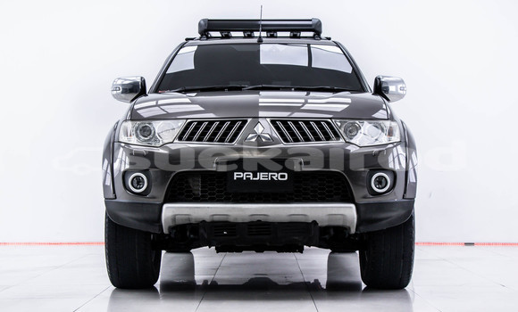 Buy Used Mitsubishi Pajero Sport Brown Car in Bangkok in Bangkok Buy Used Mitsubishi Pajero Sport Brown Car in Bangkok in Bangkok