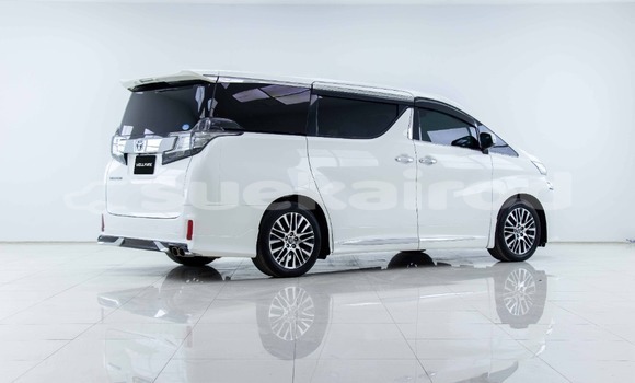 ซื้อ รถมือสอง Toyota Vellfire ขาว รถยนต์ ใน %{เมือง} ใน กรุงเทพมหานคร ซื้อ รถมือสอง Toyota Vellfire ขาว รถยนต์ ใน %{เมือง} ใน กรุงเทพมหานคร
