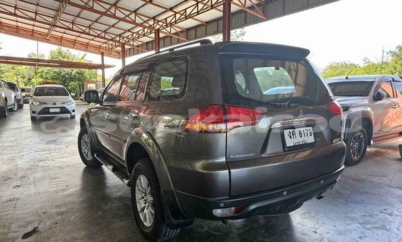 ซื้อ รถมือสอง Mitsubishi Pajero สีดำ รถยนต์ ใน %{เมือง} ใน ฉะเชิงเทรา ซื้อ รถมือสอง Mitsubishi Pajero สีดำ รถยนต์ ใน %{เมือง} ใน ฉะเชิงเทรา