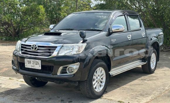 ซื้อ รถมือสอง Toyota Hilux สีดำ รถยนต์ ใน %{เมือง} ใน กรุงเทพมหานคร