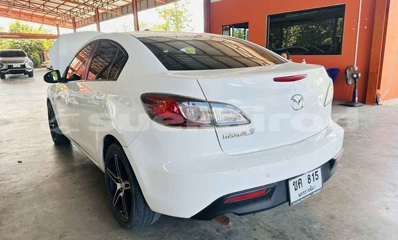 ซื้อ รถมือสอง Mazda 3 ขาว รถยนต์ ใน %{เมือง} ใน กรุงเทพมหานคร