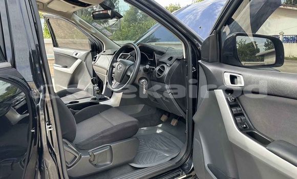 ซื้อ รถมือสอง Mazda BT-50 สีดำ รถยนต์ ใน %{เมือง} ใน กรุงเทพมหานคร ซื้อ รถมือสอง Mazda BT-50 สีดำ รถยนต์ ใน %{เมือง} ใน กรุงเทพมหานคร