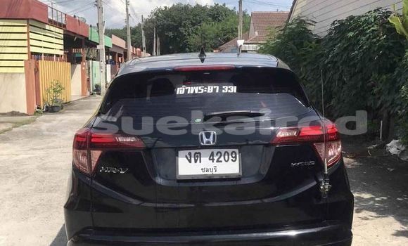 ซื้อ รถมือสอง Honda HR-V สีดำ รถยนต์ ใน %{เมือง} ใน กรุงเทพมหานคร ซื้อ รถมือสอง Honda HR-V สีดำ รถยนต์ ใน %{เมือง} ใน กรุงเทพมหานคร