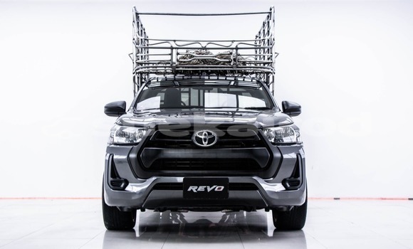 Buy Used Toyota Hiluxe Revo Other Car in Bangkok in Bangkok