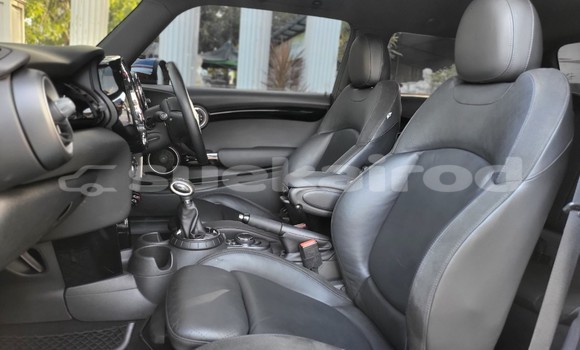 Buy Used MINI Hatch Red Car in Bangkok in Bangkok Buy Used MINI Hatch Red Car in Bangkok in Bangkok