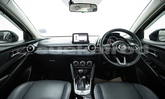 ซื้อ รถมือสอง Mazda 2 ขาว รถยนต์ ใน %{เมือง} ใน กรุงเทพมหานคร ซื้อ รถมือสอง Mazda 2 ขาว รถยนต์ ใน %{เมือง} ใน กรุงเทพมหานคร