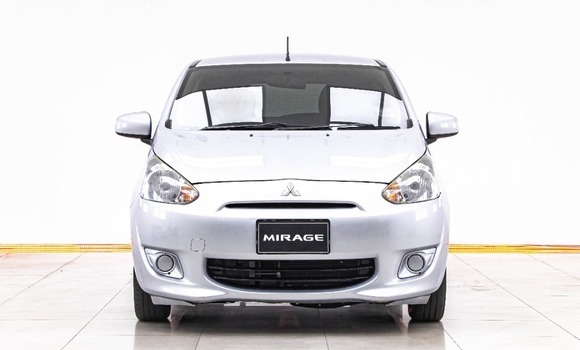 ซื้อ รถมือสอง Mitsubishi Mirage เงิน รถยนต์ ใน %{เมือง} ใน กรุงเทพมหานคร