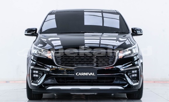 ซื้อ รถมือสอง Kia Carnival สีดำ รถยนต์ ใน %{เมือง} ใน กรุงเทพมหานคร