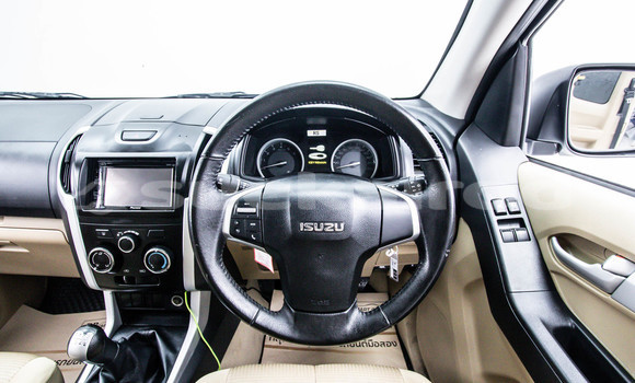 Buy Used Isuzu D-Max White Car in Bangkok in Bangkok Buy Used Isuzu D-Max White Car in Bangkok in Bangkok