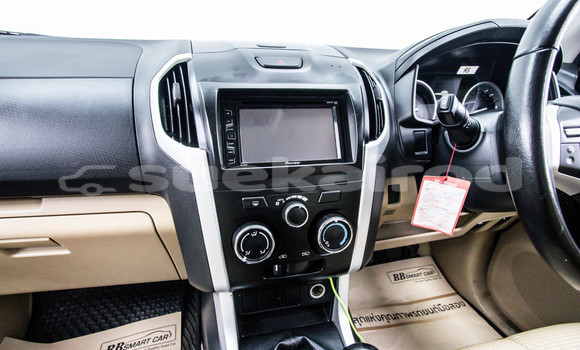 Buy Used Isuzu D-Max White Car in Bangkok in Bangkok Buy Used Isuzu D-Max White Car in Bangkok in Bangkok